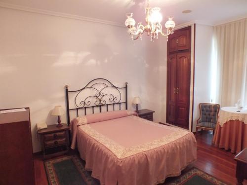 Hotel Pousada Vicente Risco Castro Caldelas Dış mekan fotoğraf